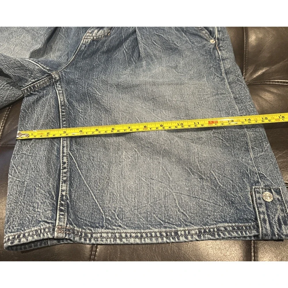 We The Free People Size 31 Rue Denim Long Shorts Mid Rise Pleated Vintage Blue